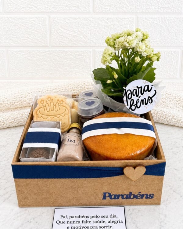 Comece o dia com a Cesta Box Mimo Café! Uma seleção de itens frescos e deliciosos para surpreender. Entrega rápida em Sarzedo e Ibirité. Peça já!